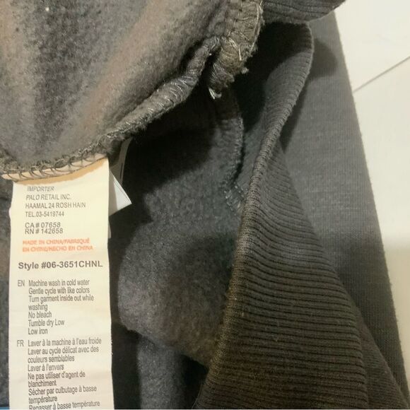 Refuge athletics  Boston Crewneck Sweatshirt sz medium - Picture 8 of 8